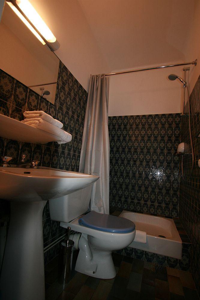 Auberge Du Cabestan Hotel Audierne Zewnętrze zdjęcie