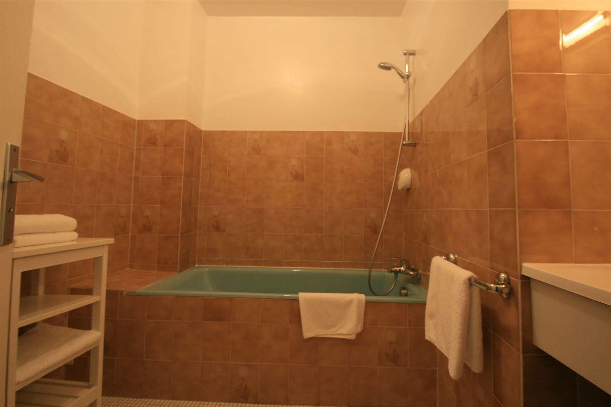 Auberge Du Cabestan Hotel Audierne Zewnętrze zdjęcie