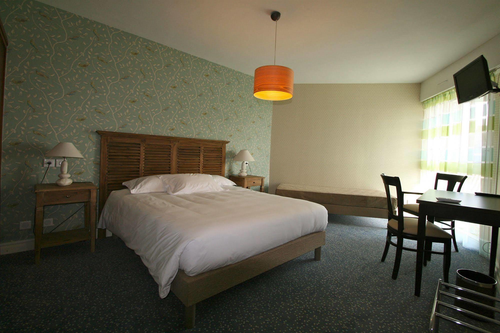 Auberge Du Cabestan Hotel Audierne Zewnętrze zdjęcie